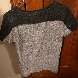 Black and grey Nike sportswear short sleeve t-shirt XS